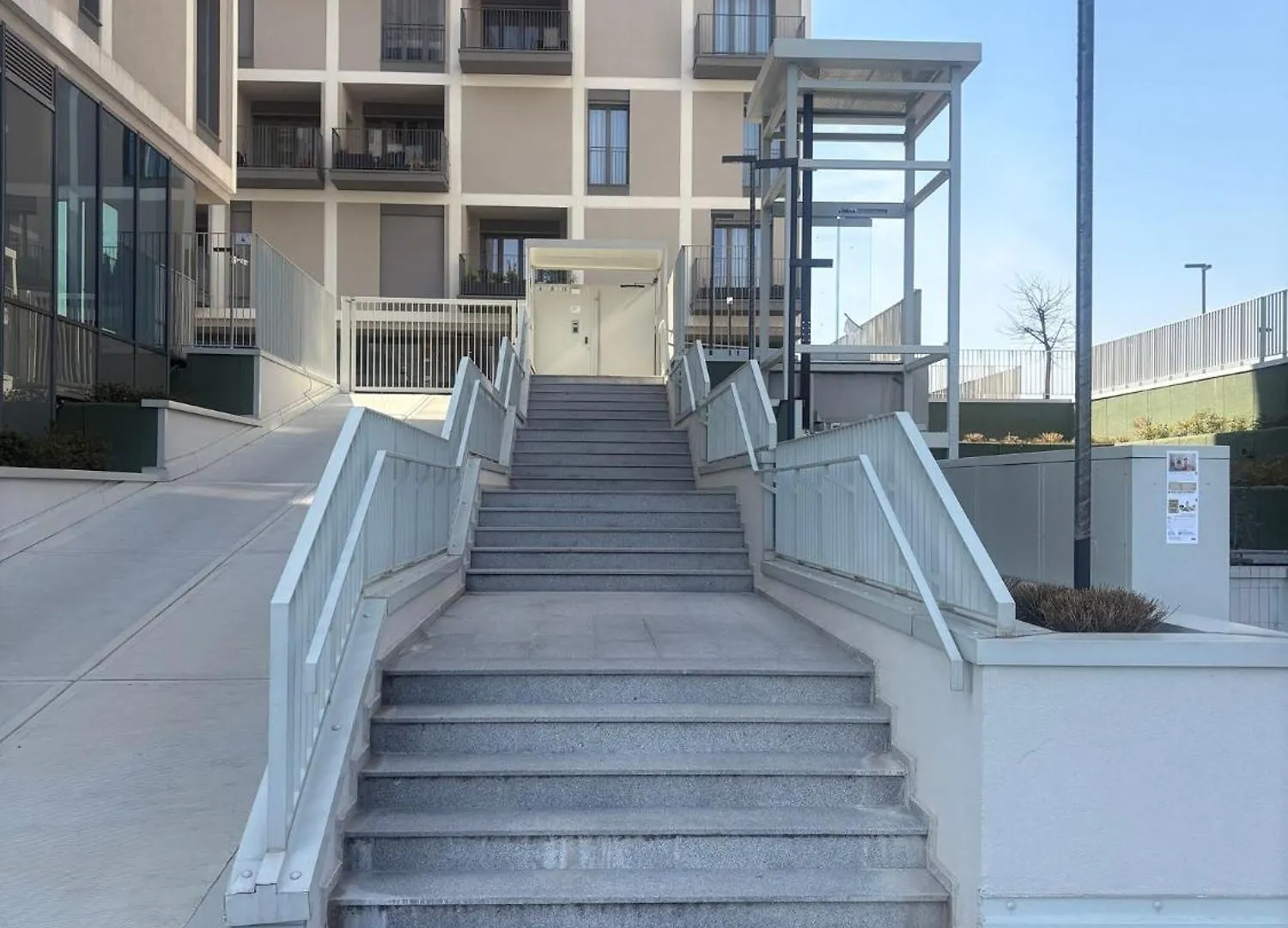 Milano Panorama Home - Luminous With Private Garage Italy