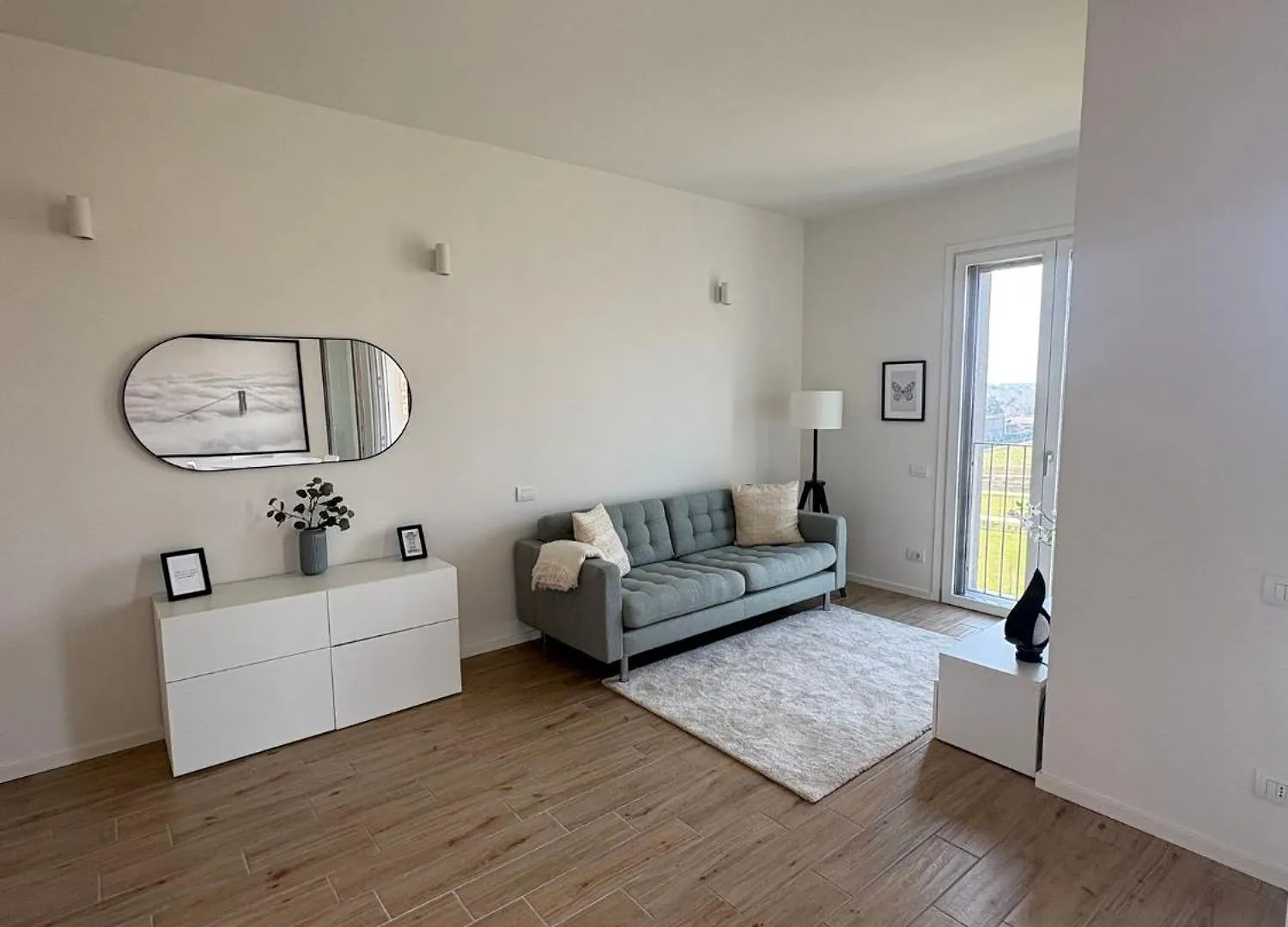 Milano Panorama Home - Luminous With Private Garage Apartment Milan